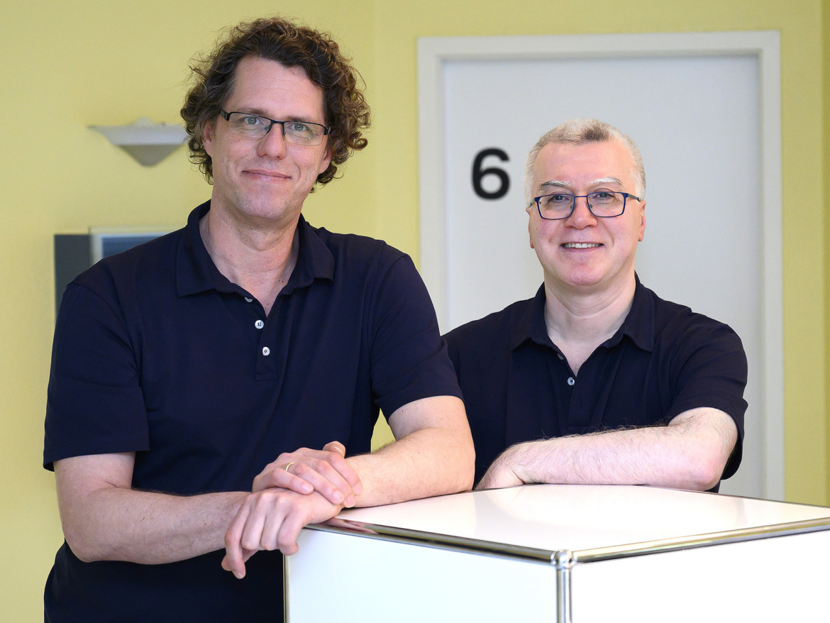 Philipp Hachmann und Aliasghar Eskandari (v.l.) sind die neuen Ärzte in der kardiologischen Schwerpunktpraxis des MVZ Cleverland.